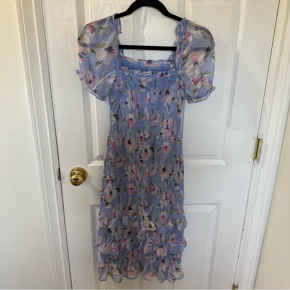 Abercrombie Pink & Blue Floral Smock Puff Sleeve Dress Extra Small worn once - Picture 2 of 8